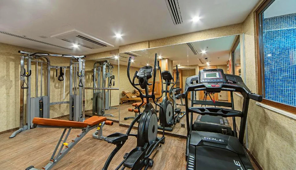 هتل موکارناس تکسیم